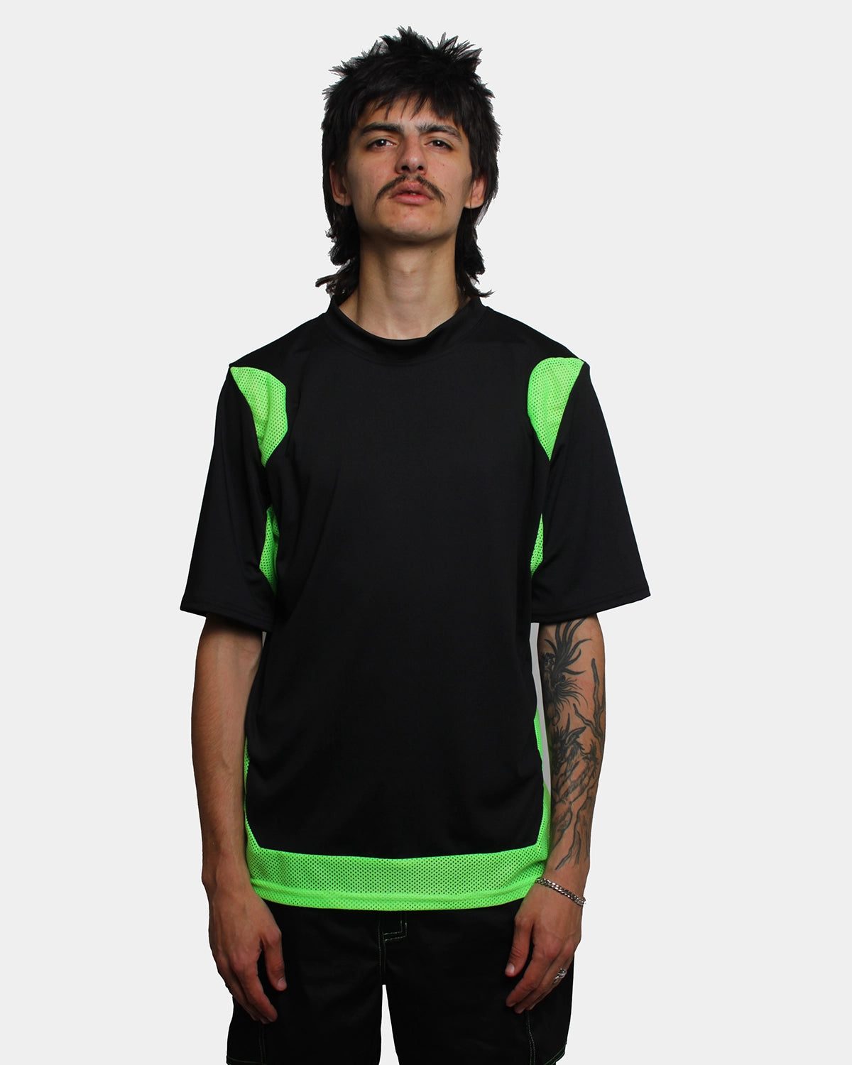 men's crewneck t-shirts -MESHED UP T-SHIRT BLACK / GREEN