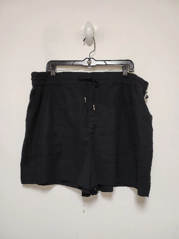 men's breathable shirts -Black Shorts Simply Vera, Size 14